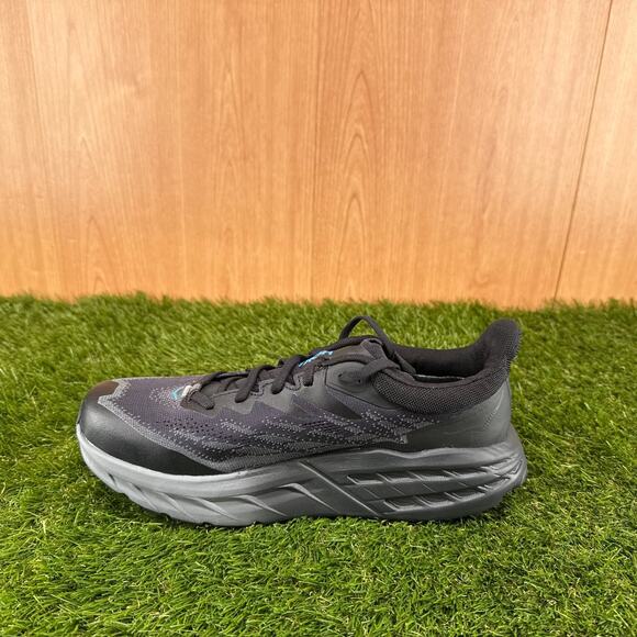 Athletic_Shoes